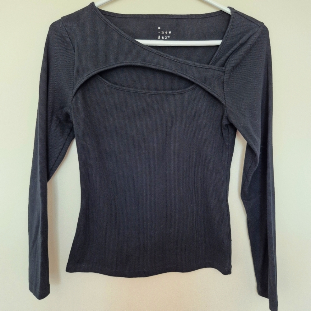 A New Day Black Long Sleeve Cutout Ribbed Top – Size Small